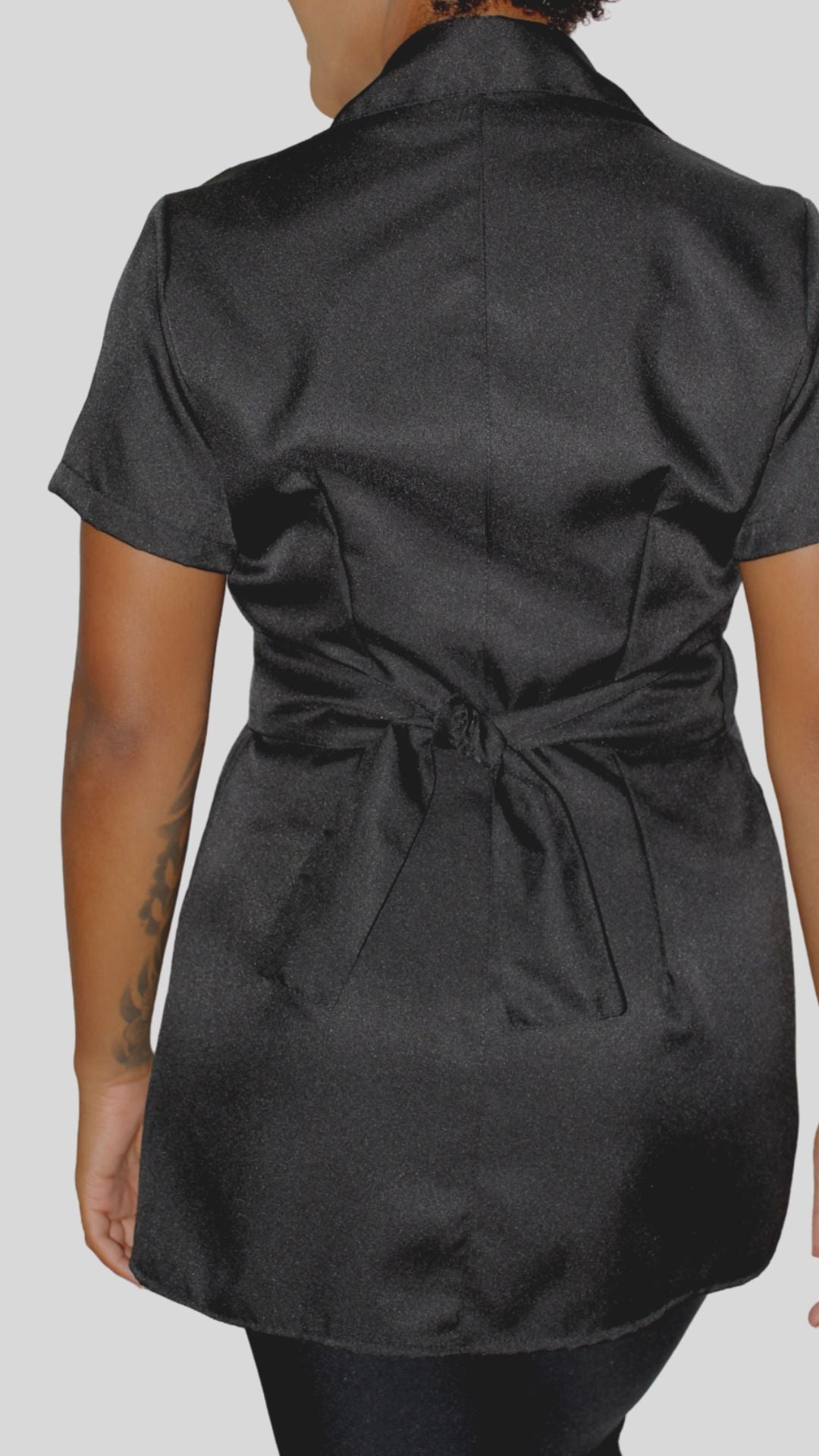 Jaleco Feminino Transpassado Manga curta - Gabardine- Preto