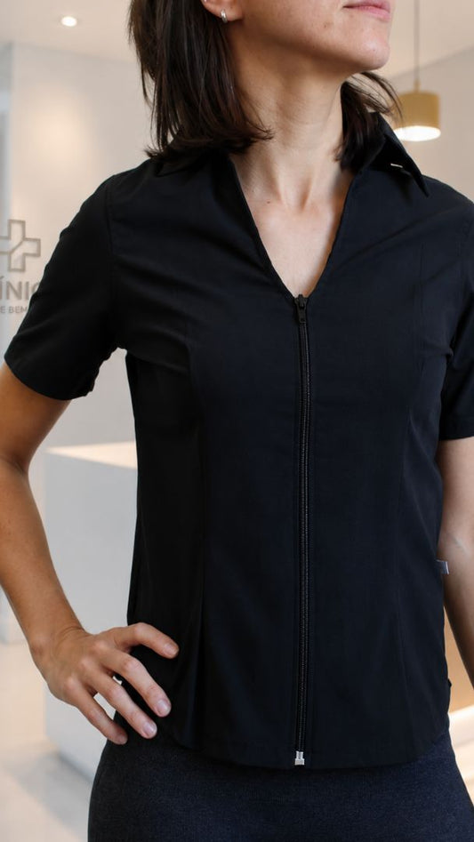 Camisa Feminina- Ziper- manga curta- preta
