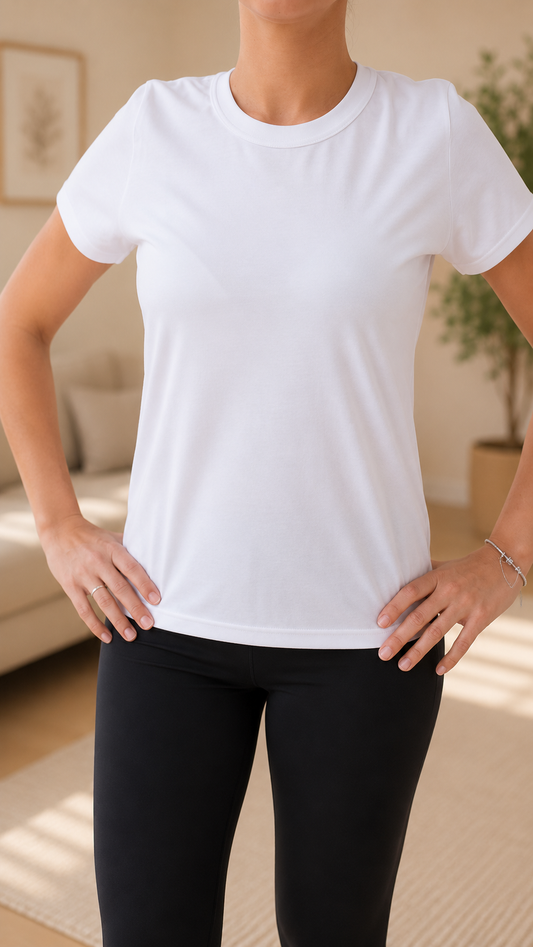 Camiseta Baby look- feminina branca- Decote R