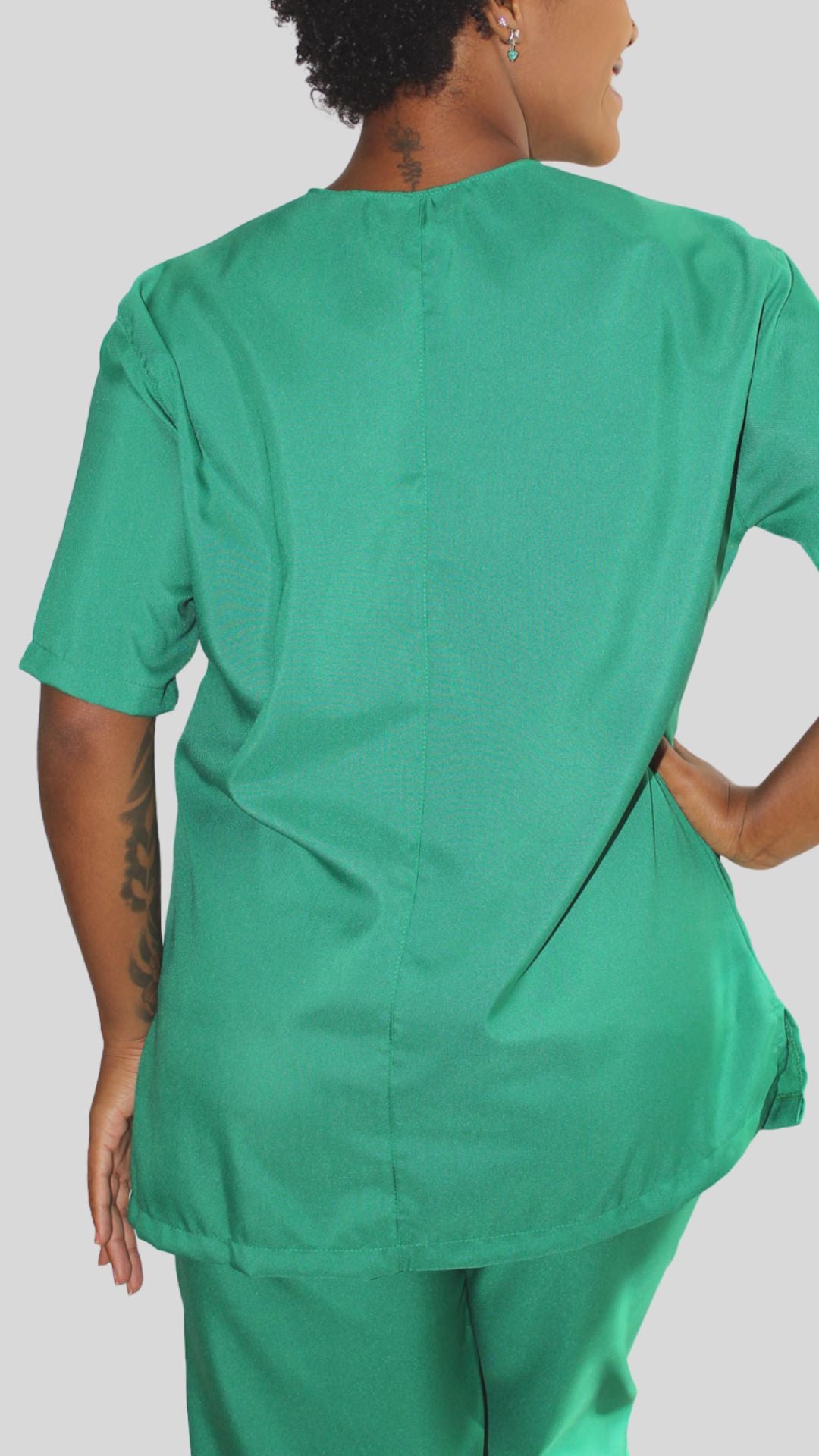 Scrub Unissex- Conjunto privativo basic- Verde Escuro- Decote V