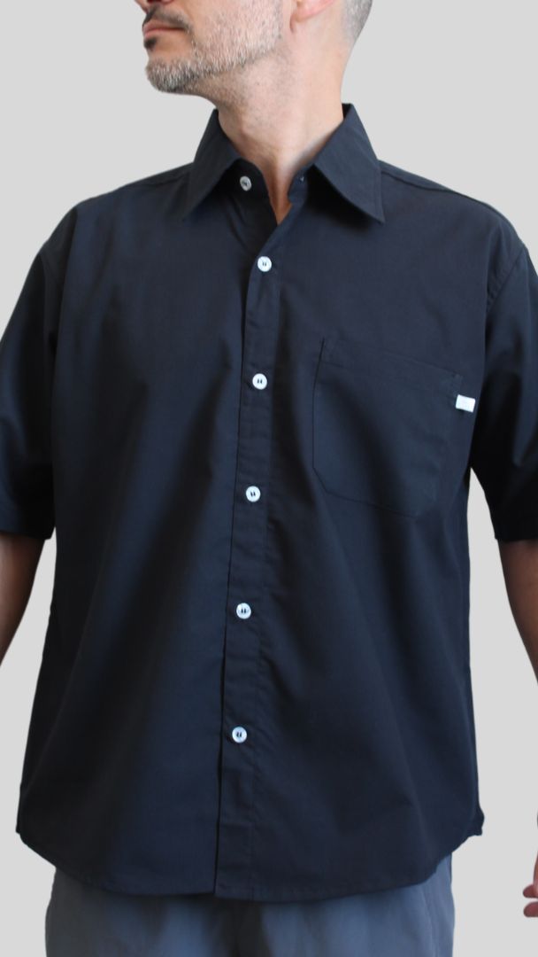 Camisa Social- Masculina- Manga curta Preta